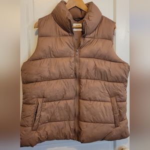 XL Puffer Vest